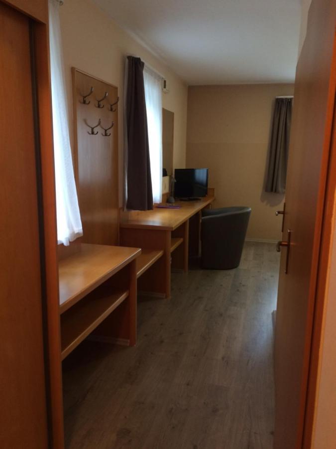 Hotel Zsida 센트고타드 외부 사진